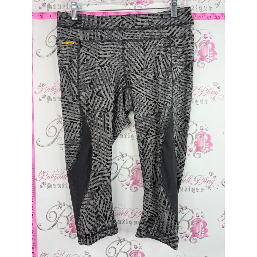 Lole capri tights leggings Gray & Black Geometric Performance Capris